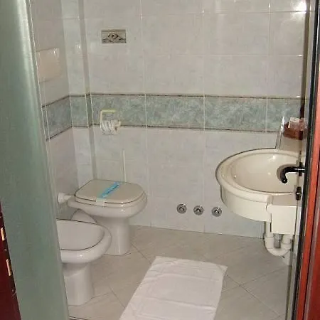 Flower Hotel 3*